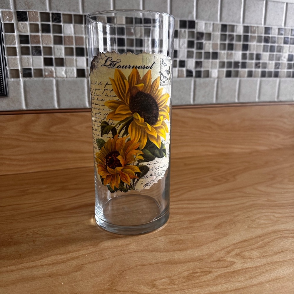 Hand Crafted Sunflower Glass cylinder Vase